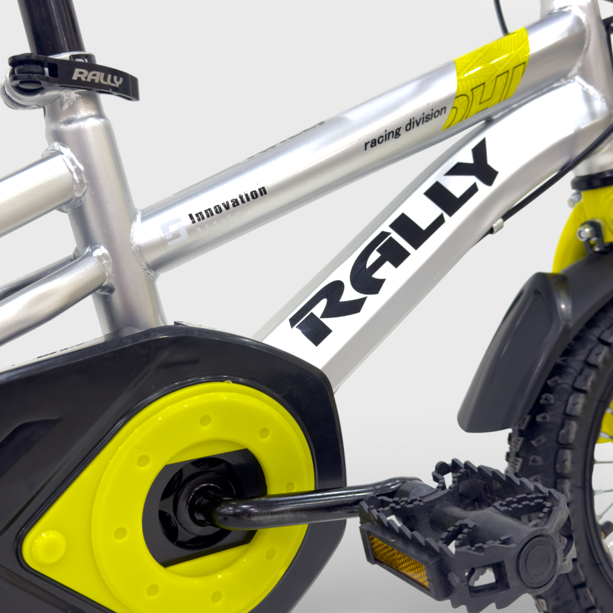 RALLY 12 Inch Kids Bicycle with Basket