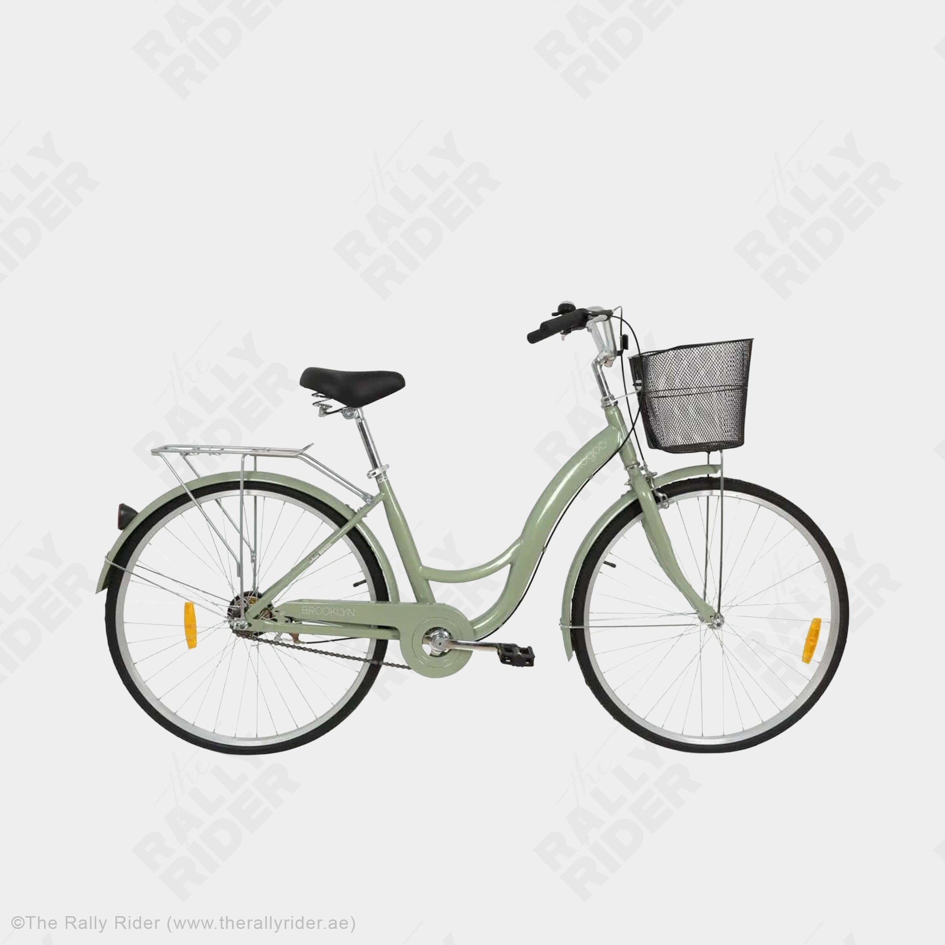 Mogoo Brooklyn urban city bike in green with front basket, colour-matched fenders, and chain guard
