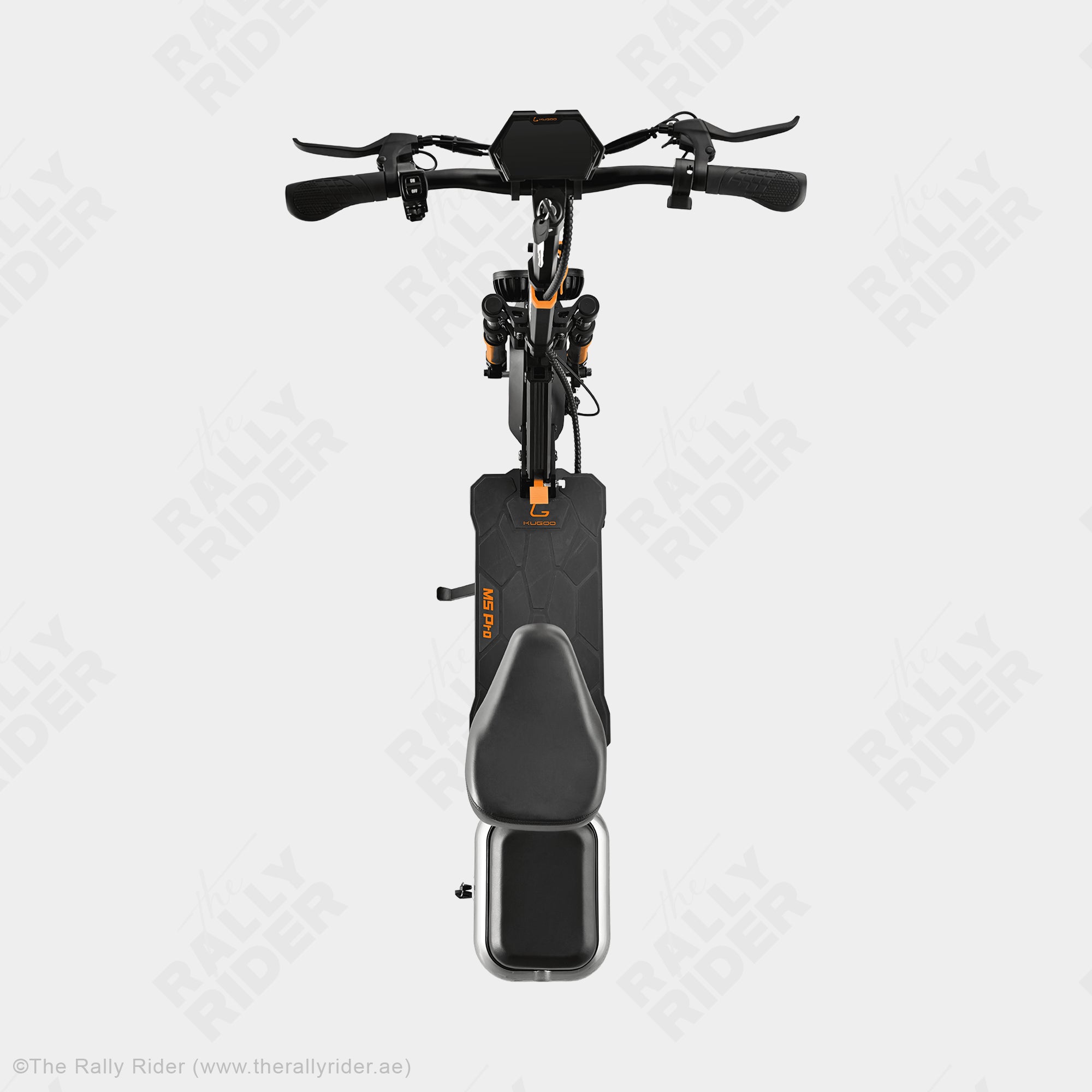 Front view of Kugoo M5 Pro electric scooter showing 600 mm handlebar, LCD display and front disc brake